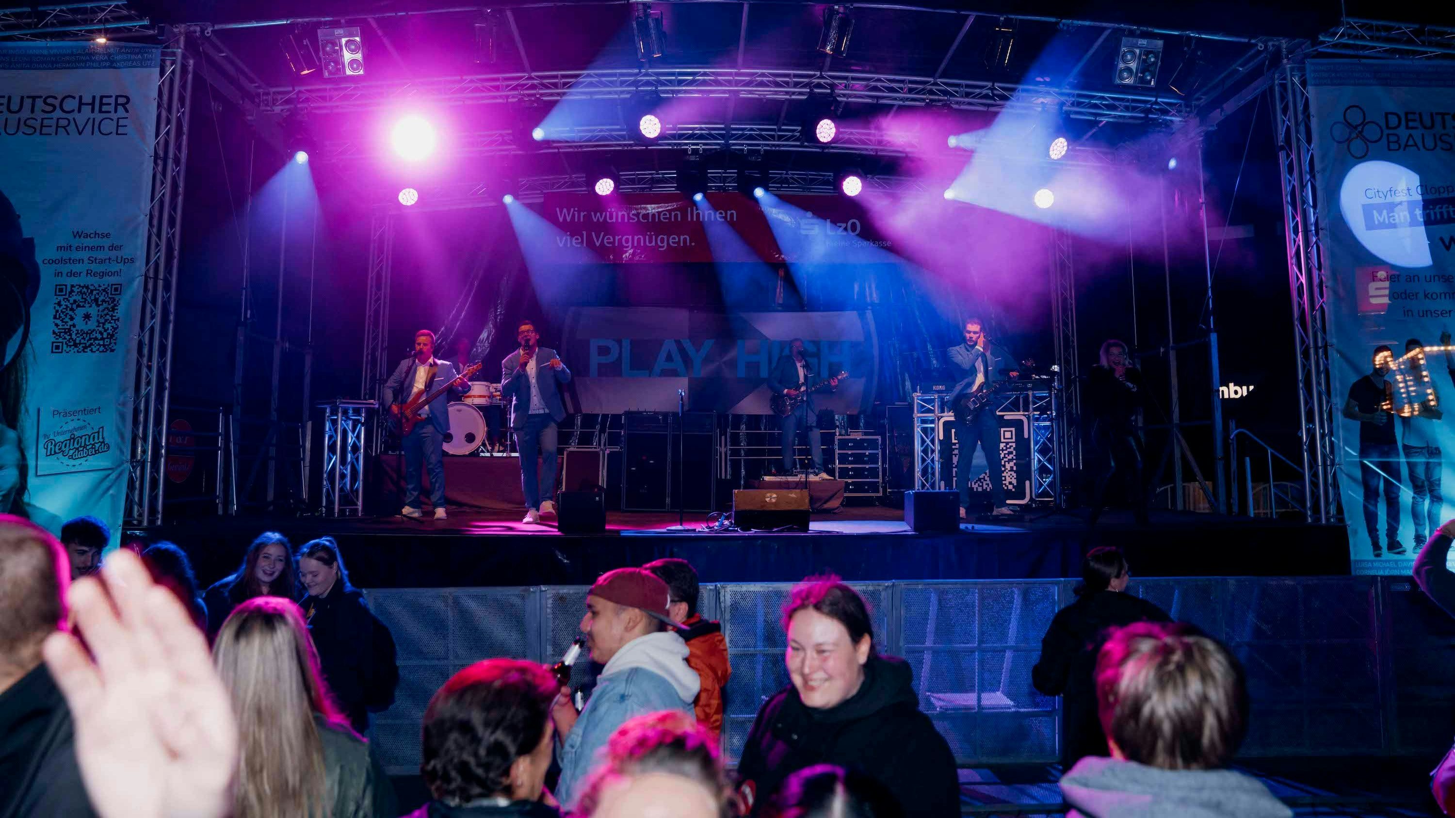 Bühnenprogramm: Die Bands und DJs kamen gut bei den Besuchern an. Foto: Mos Bild Bild Fotografie - Mo Samir