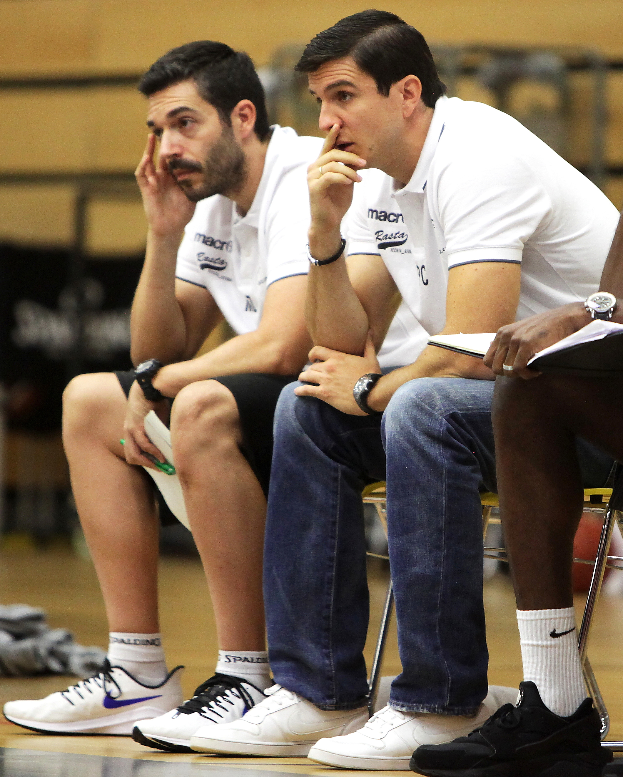 Seit 2018 ein Gespann: Co-Trainer Miguel Zapata (links) und Coach Pedro Calles. Foto: Schikora