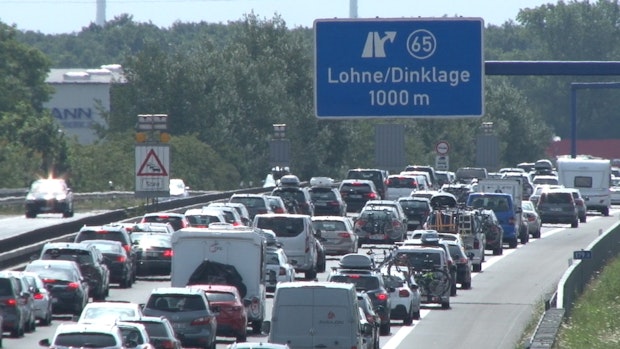 Pfingsten: ADAC erwartet lange Staus auf Autobahnen