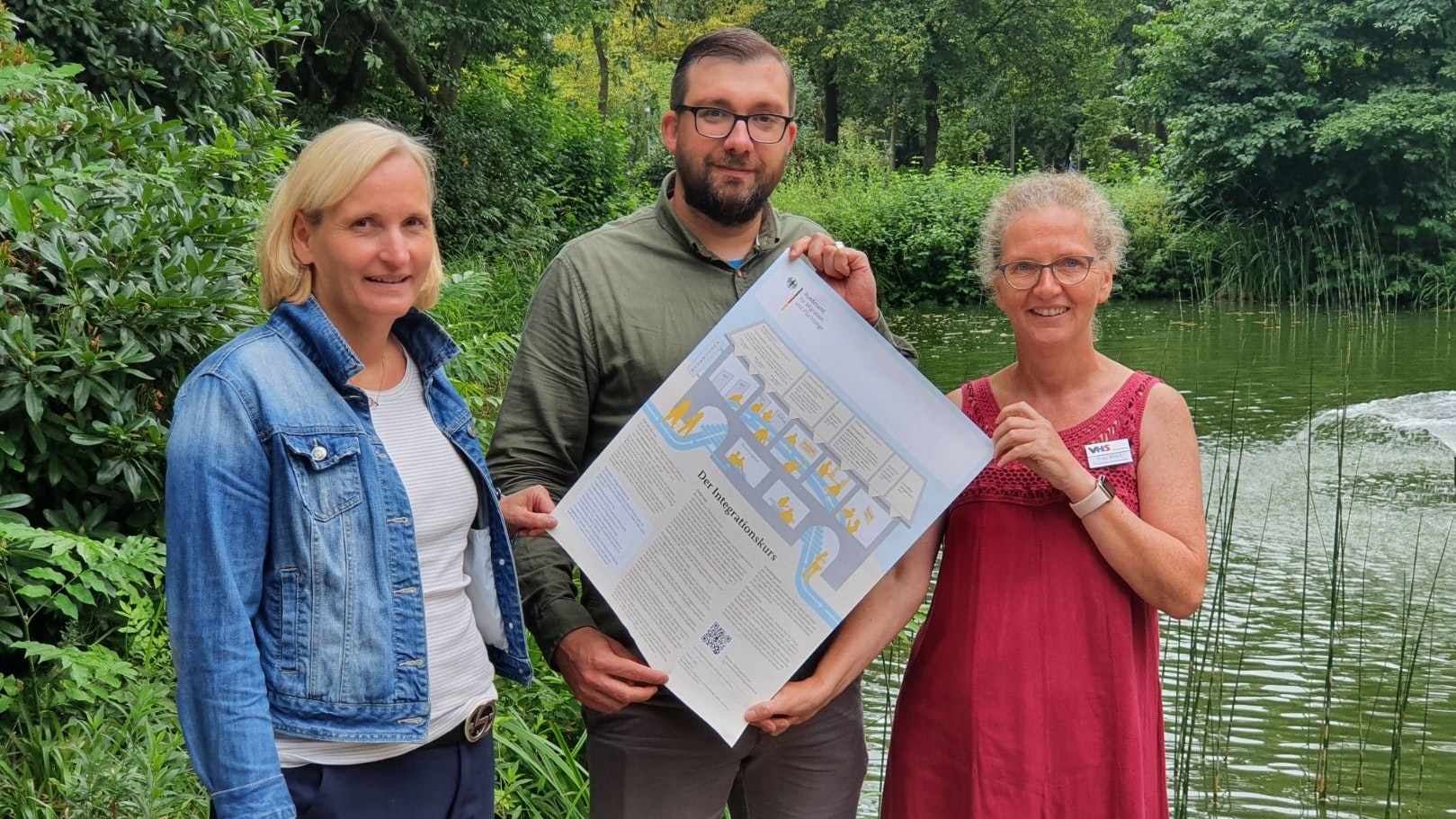 Werben für die BAMF-Kurse (von links):&nbsp; Birgit Walker, Markus Konnemann und Anja Block. Foto: Kessens