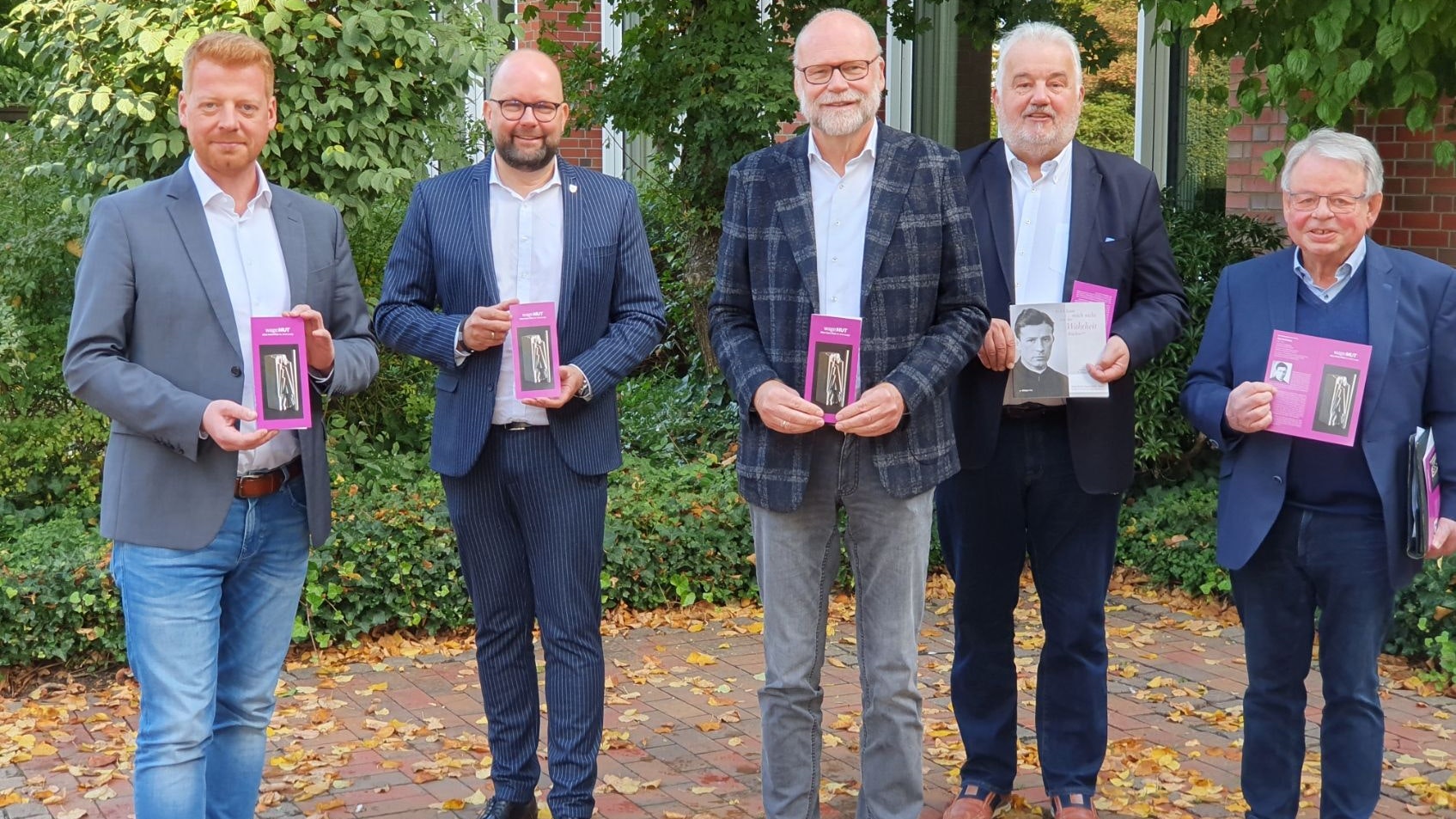 Werben für den Vikar-Ernst-Henn-Preis: (von links) Alexander Rolfes, Johan Wimberg, Professor Dr. Uwe Meiners, Hubert Breuer und Werner Nilles. Foto: M. Kessens