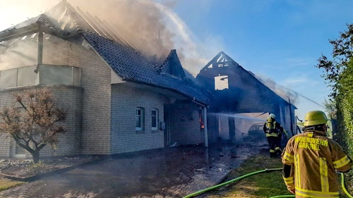 Feuer zerstört Wohnhaus in Varrelbusch