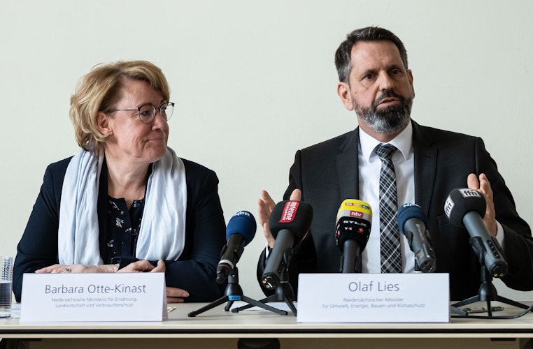Sie bleiben optimistisch: Agrarministerin Barbara Otte-Kinast (CDU) und Umweltminister Olaf Lies (SPD). Foto: dpaSteffen