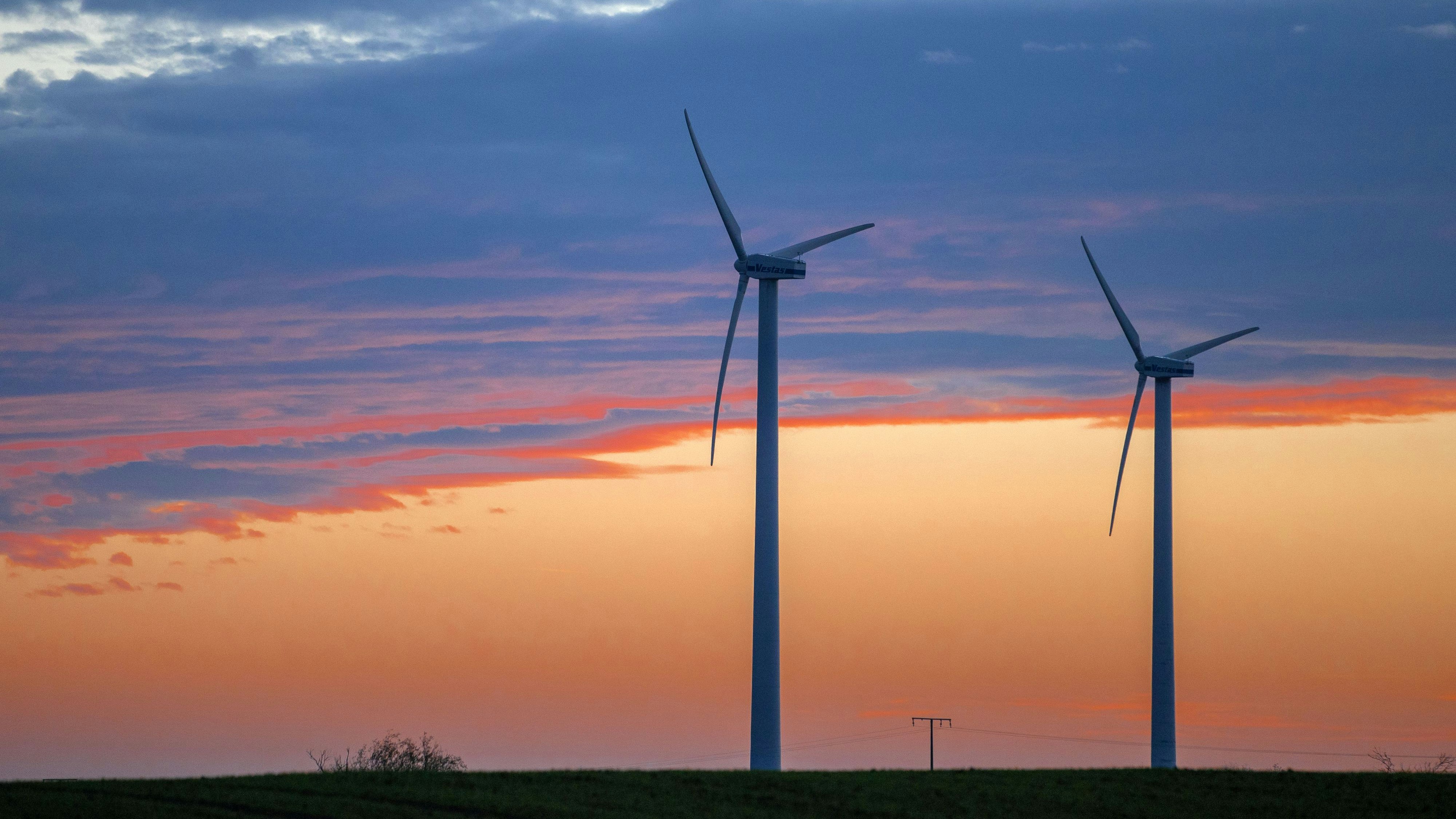 Windenergie soll auch in Visbek eine größere Rolle spielen. Doch in welchem Umfang? Das soll nun geprüft werden. Symbolfoto: dpa/Büttner