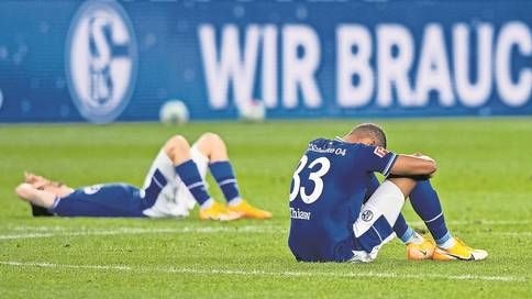 Wir brauchen...: ... dringend Punkte. Der FC Schalke 04 muss sich große Sorgen um den Klassenerhalt machen. Am Samstag geht‘s gegen die TSG Hoffenheim. Foto: Picture Alliance/DPA/Guido Kirchner 