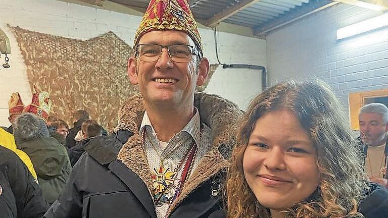 Bild mit Prinz: Ieva Bitte und Carnevalsprinz Uli Finkemeyer verstanden sich offenber sehr gut. Foto: privat