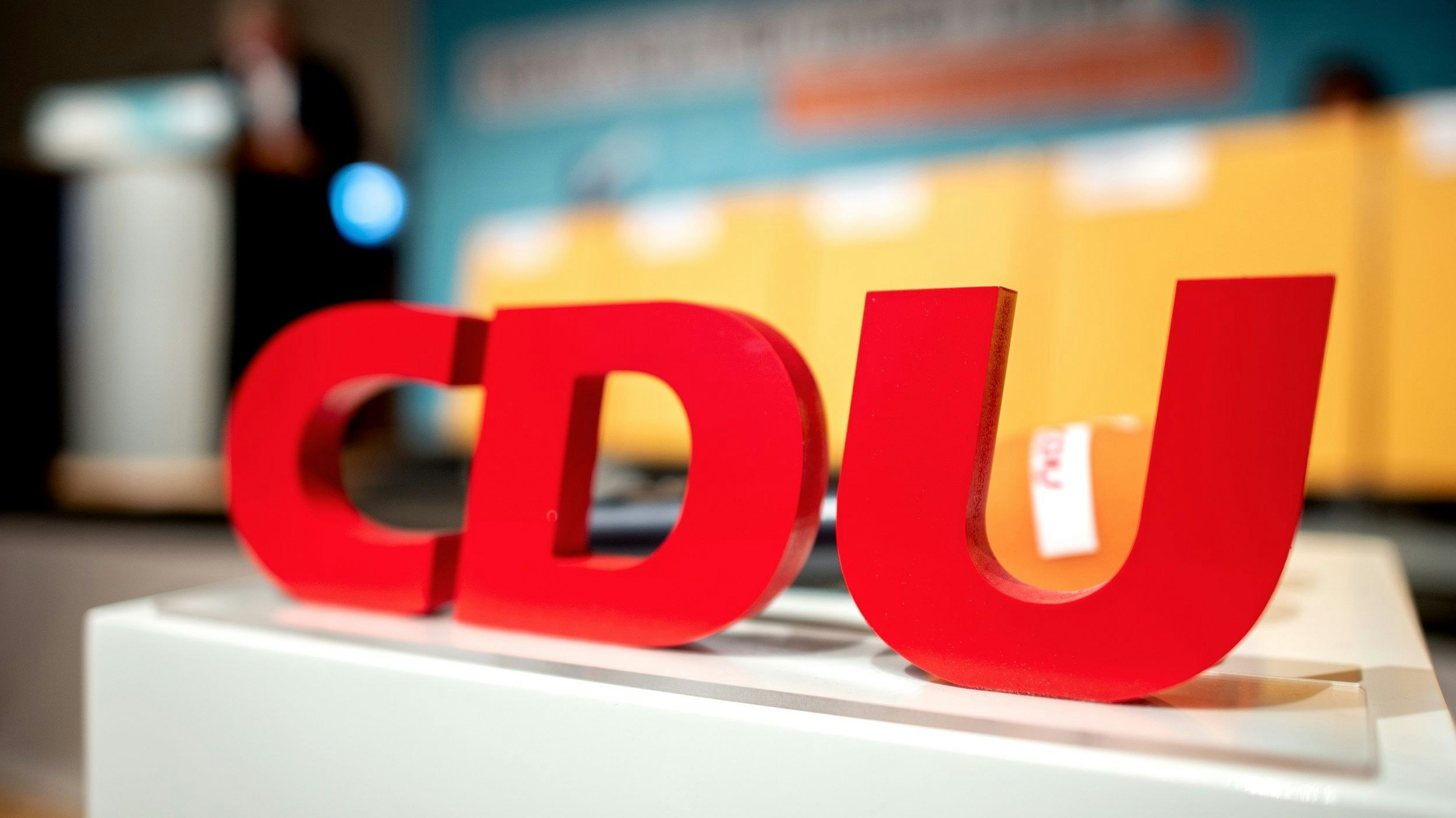 Platz für eine neue Führung: Die Niedersachsen-CDU wählt auf ihrem Parteitag in Braunschweig am 21. Januar die neue Parteispitze. Foto: dpa