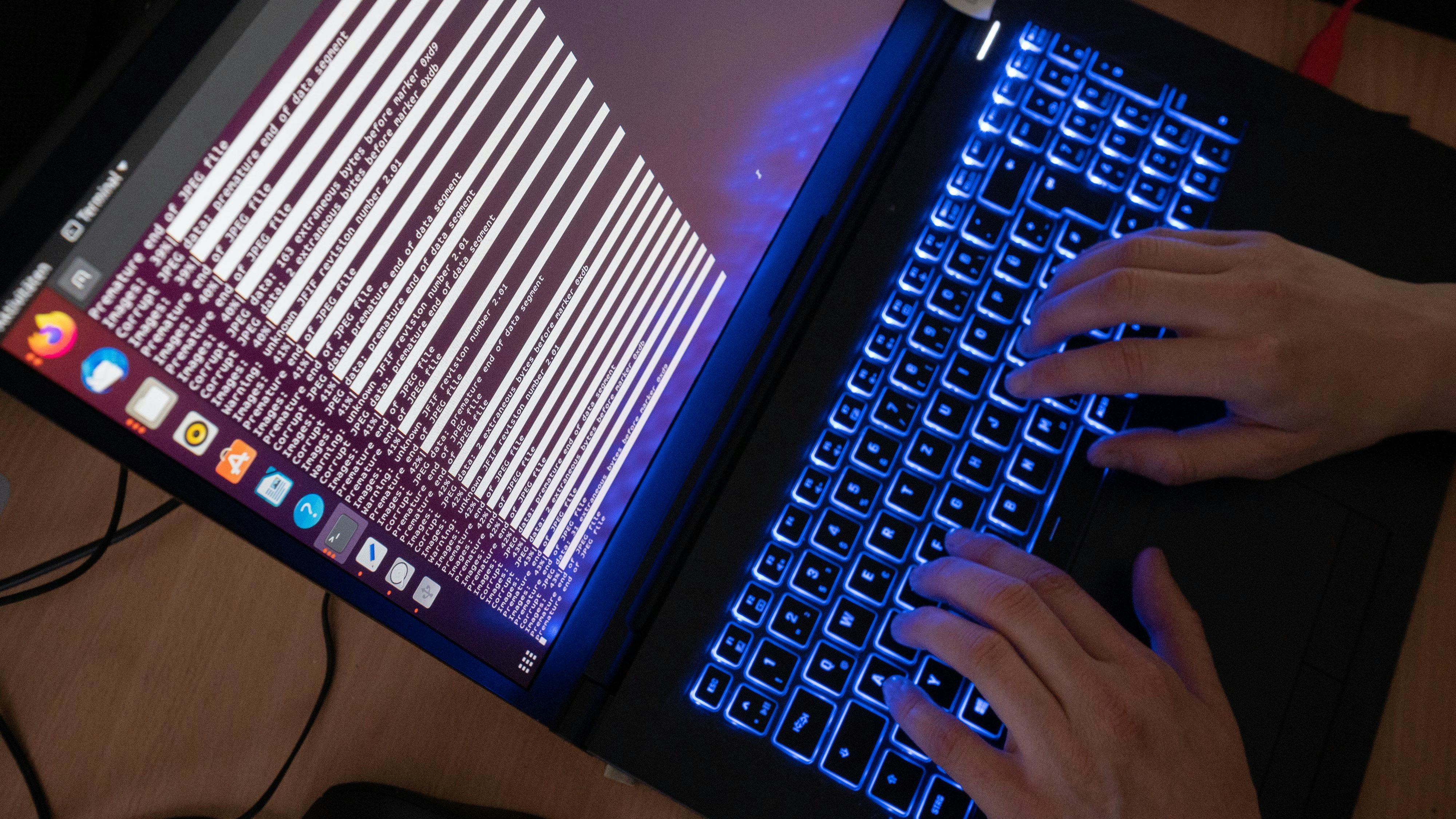 Neue Form der Kriminalität: Unternehmen müssen sich jetzt verstärkt gegen Cyberangriffe schützen. Foto: dpa