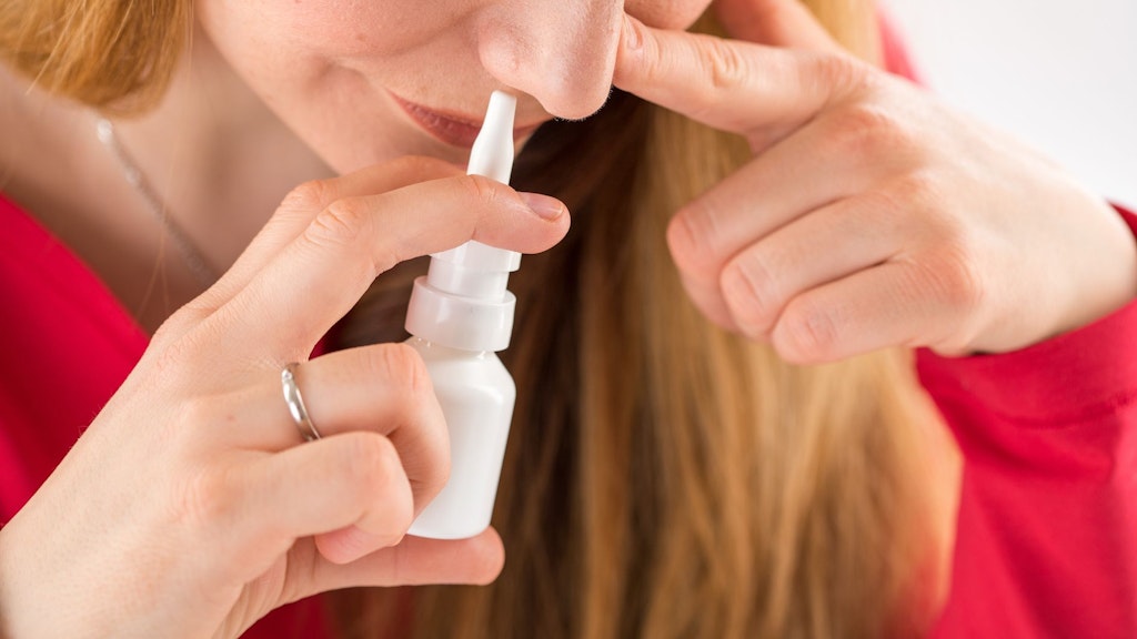 Schutz vor Corona mit einem Nasenspray: Geht das? Daran arbeiten Forscher