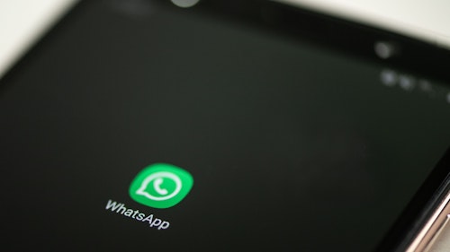 Mitglieder einer WhatsApp-Gruppe beleidigen und bedrohen Mitarbeiterin vom Ordnungsamt