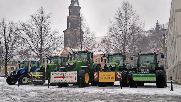Protest: Cloppenburger Landwirte übernehmen Mahnwache