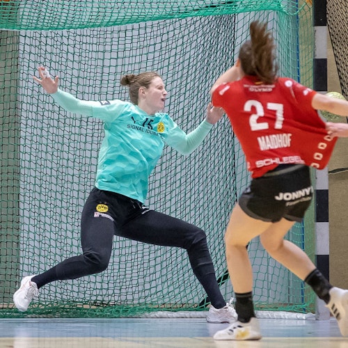 Schmerzhafter Moment: Madita Kohorst reißt im Topspiel gegen Bietigheim das Kreuzband.