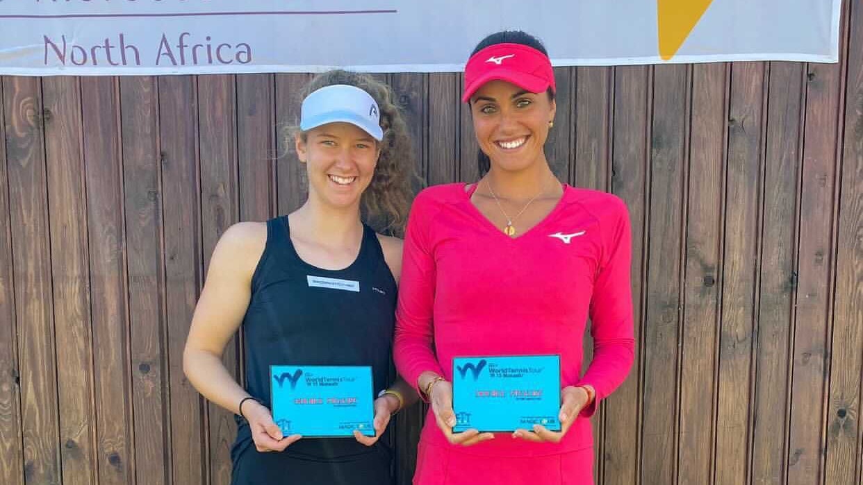 Finale im Doppel: Julia Middendorf (links) aus Dinklage und ihre kroatische Partnerin Mariana Drazic nach dem Endspiel beim ITF-Turnier im tunesischen Monastir. Foto: ITF
