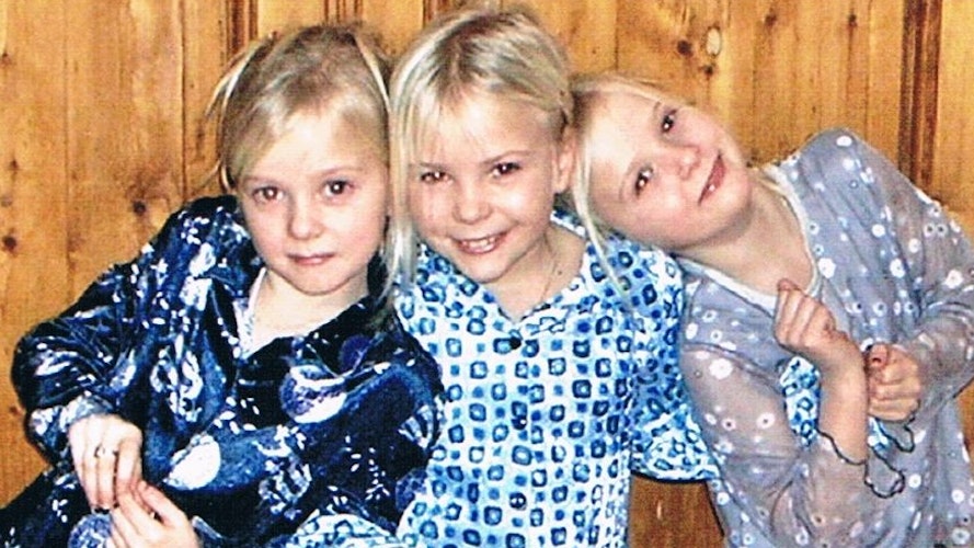 Energie hoch drei: Die Drillinge Jane, Marie und Nele Müller (von links) auf einem Bild aus Kindertagen.