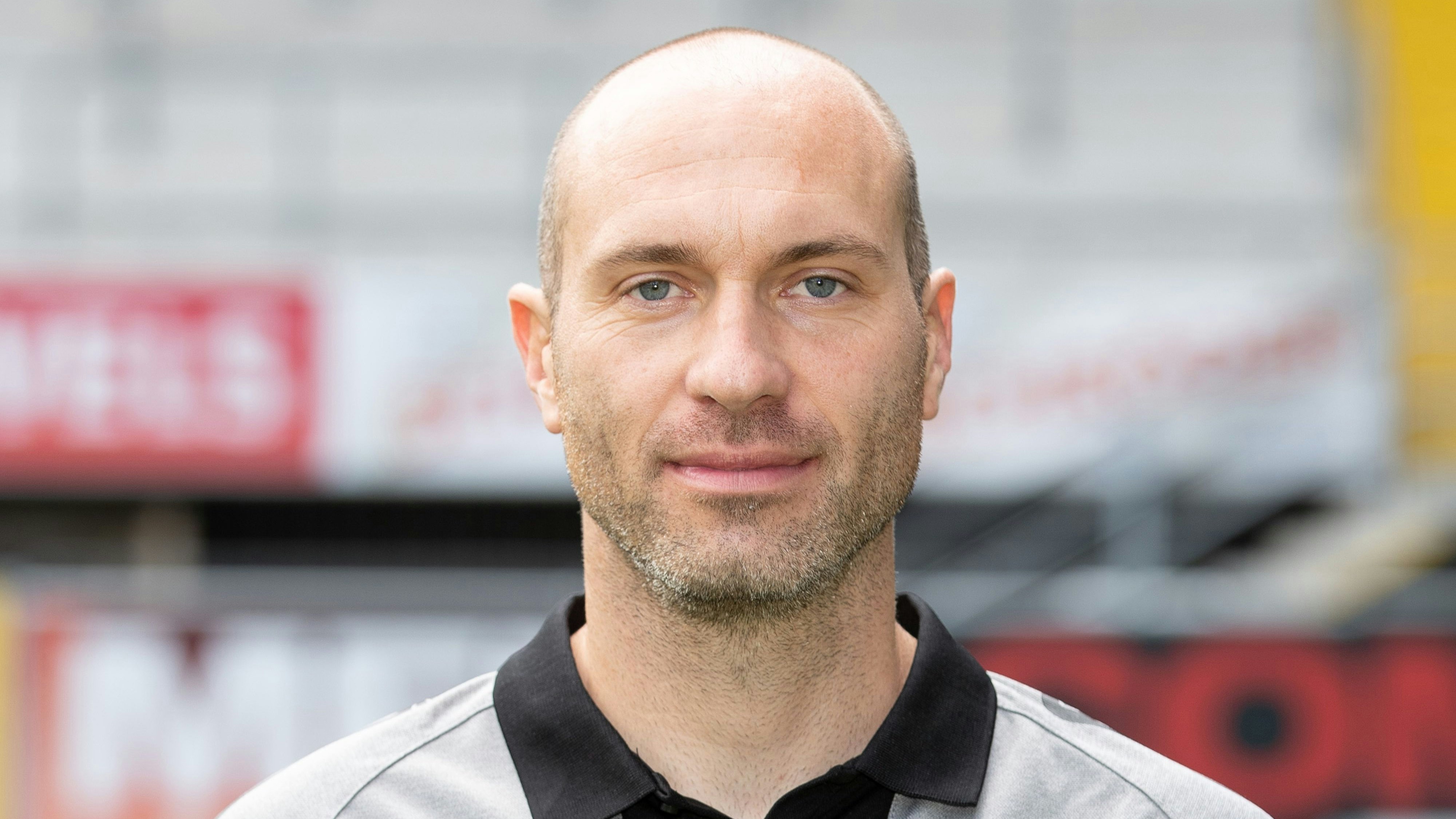 Der neue Trainer des VfL Osnabrück: Daniel Scherning soll den Umbruch managen. Foto: dpa/Gentsch
