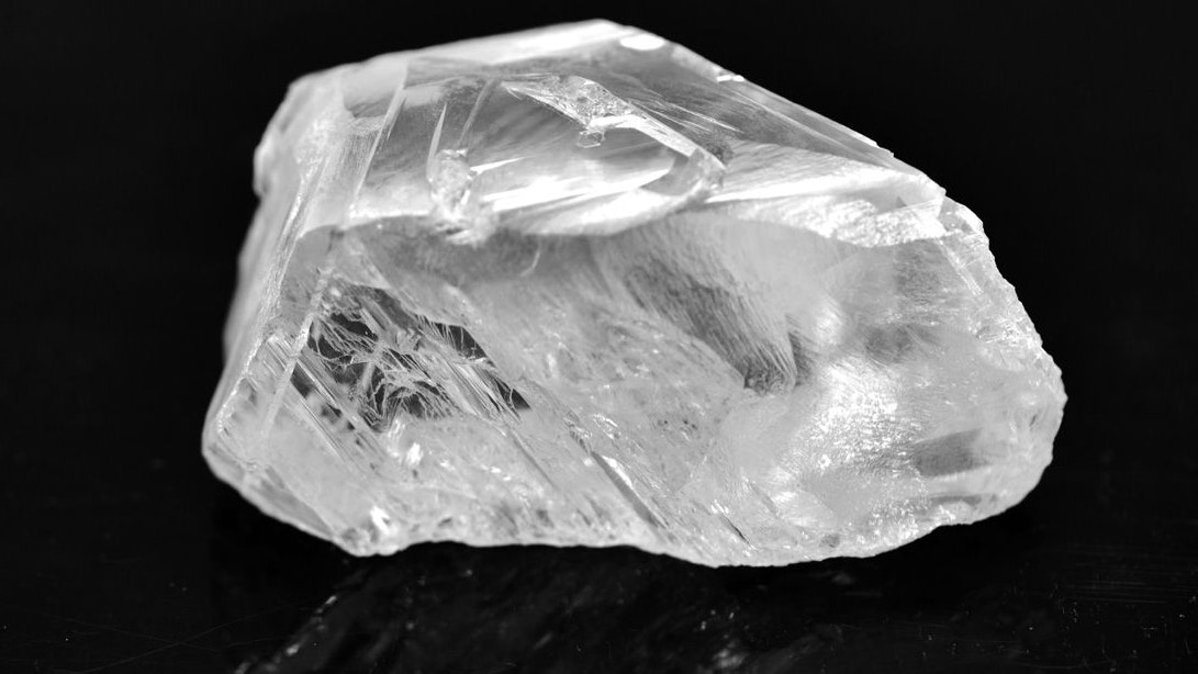 Ein Rohdiamant. Symbolfoto: dpa