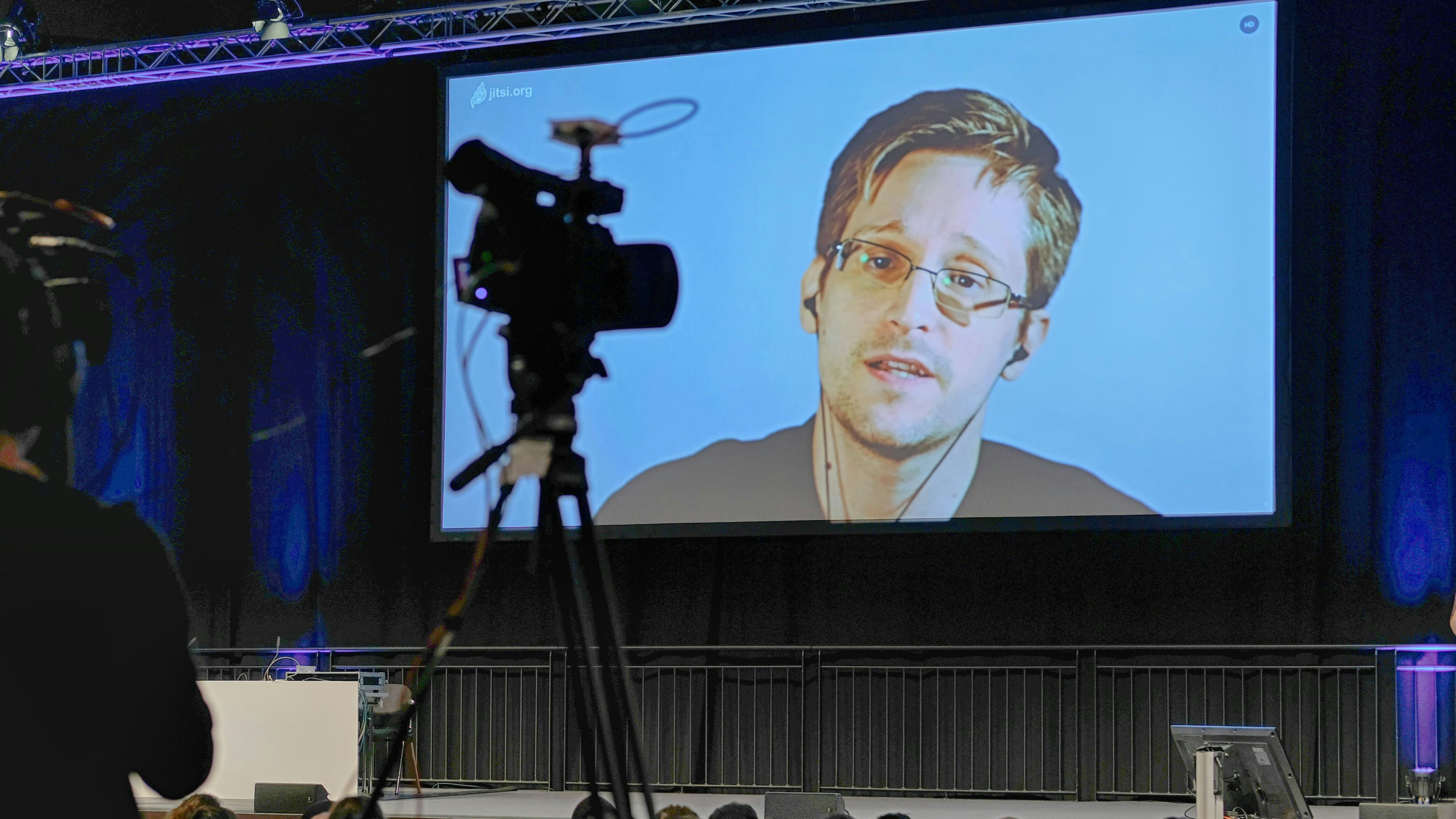 Weltbekannter Whistleblower: Edward Snowden. Foto: dpa/Willnow
