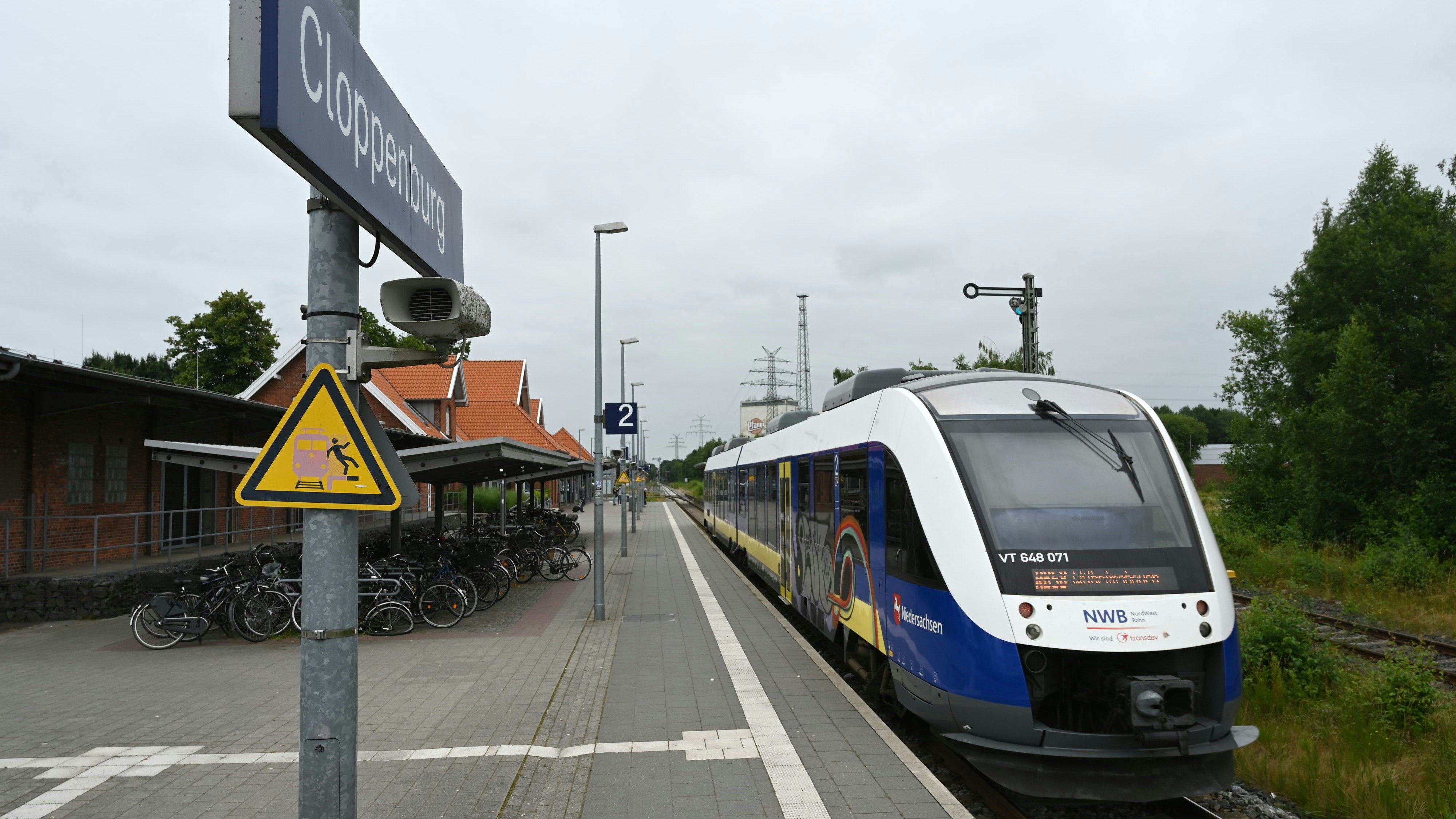 Am Cloppenburger Bahnhof: Zurzeit hält hier nur die Nordwestbahn. Foto: Hermes