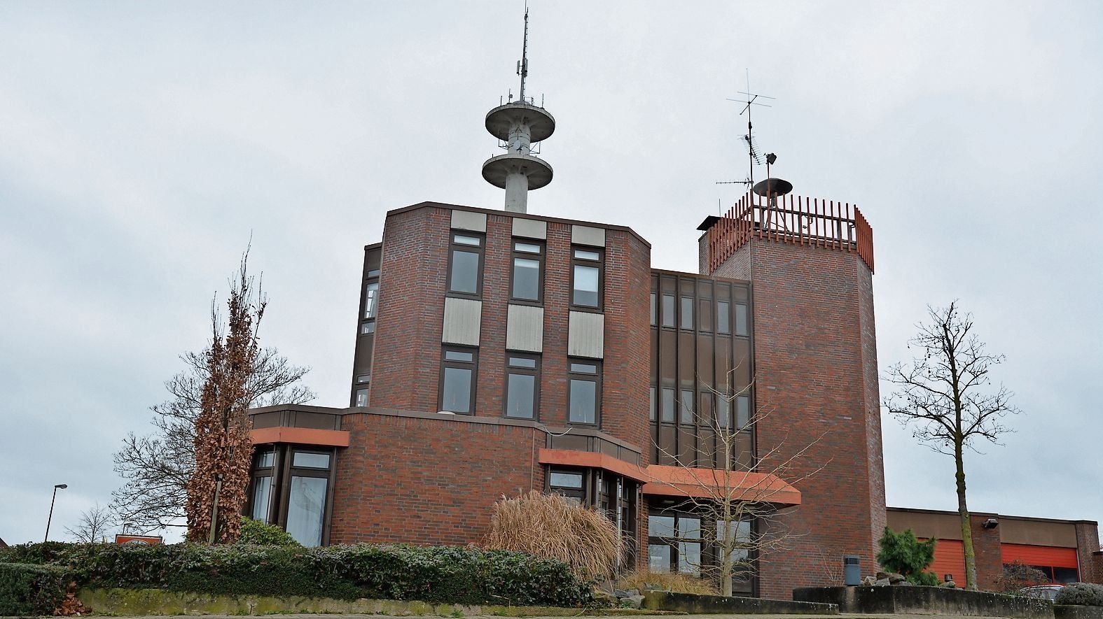 Keine Verzögerungen mehr: Das Cloppenburger Feuerwehrhaus soll schnell umgebaut werden. Foto: Archiv/Hermes