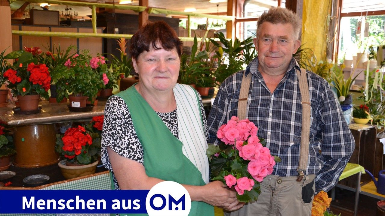 Nur noch wenige Tage: Rita und Max Springer verabschieden sich am 26. Juni von ihren Kunden und schließen ihren Laden. Foto: Bernd Götting