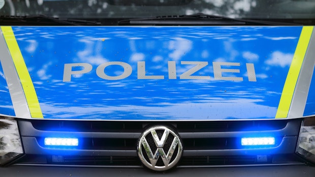 Mehrere Tausend Euro Schaden: Diebe brechen 7 Transporter auf