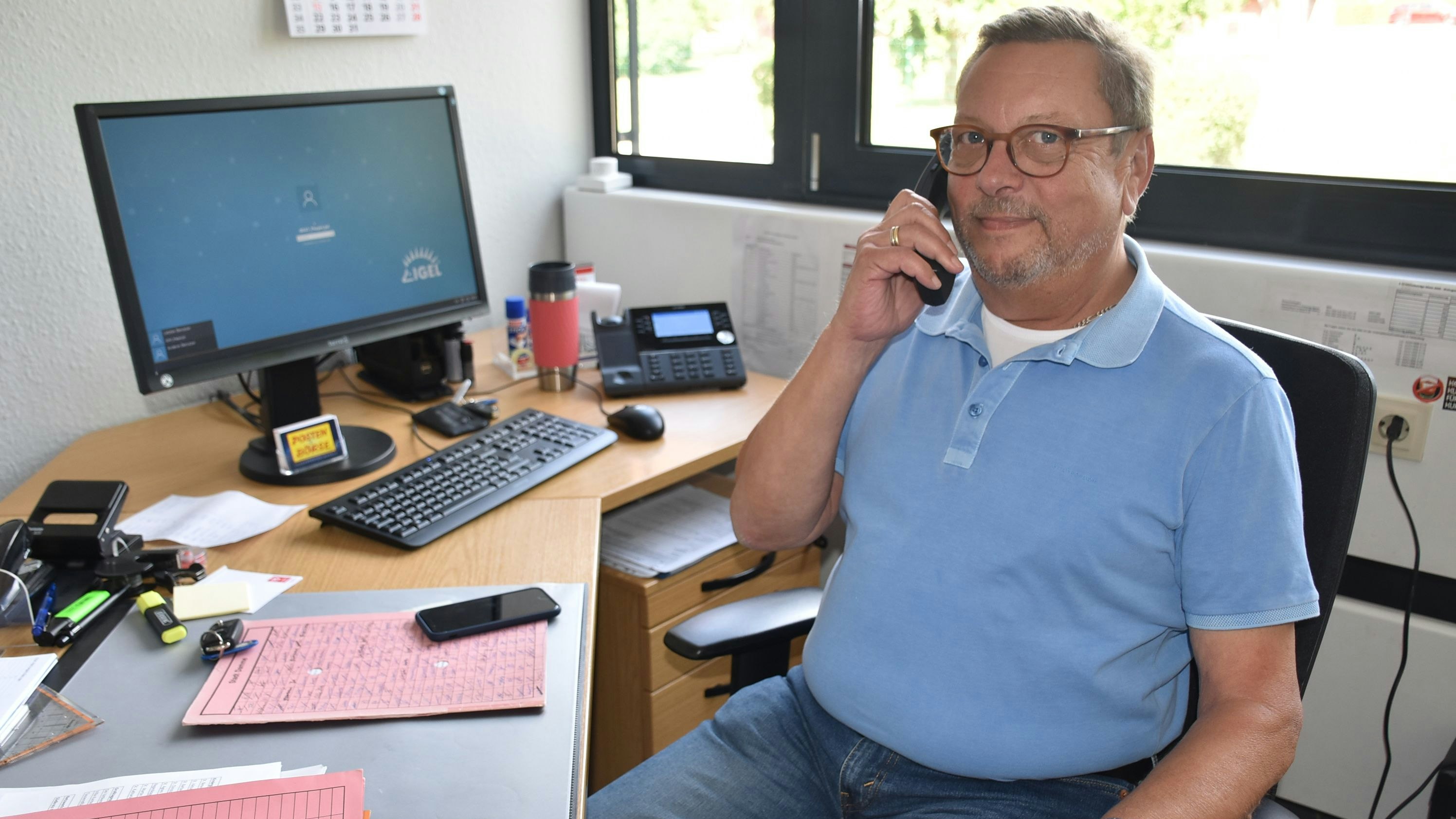 Immer ein offenes Ohr für die Schwächsten: Gerd-Dieter Braß war 27 Jahre lang als Sozialarbeiter in Damme tätig. Inzwischen hat er sein Büro im Rathaus geräumt. Foto: Lammert