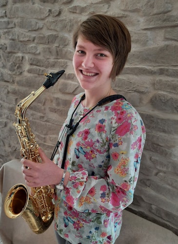 Caroline Schulze faszinieren der volle, warme Klang und die vielfältigen Ausdrucksmöglichkeiten des Saxophones. Foto: privat