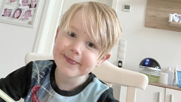 Der 4-jährige Lasse ist tot: Seine Eltern wünschen sich einen Lkw-Konvoi durch Scharrel