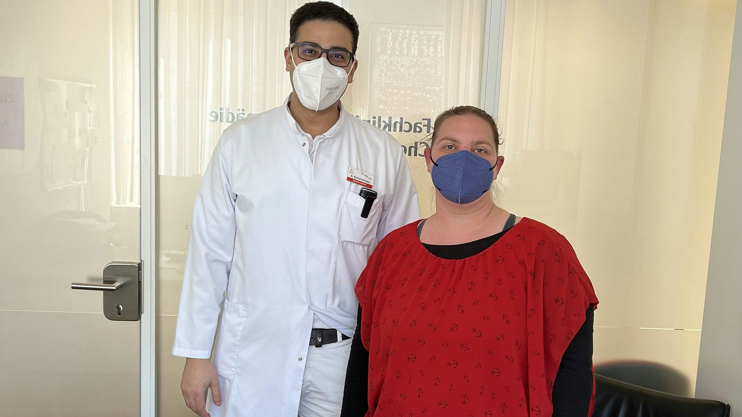 Kleine Operation, große Wirkung: Die 36-jährige Melanie Bahlmann aus Cloppenburg ist froh, dass sie das von Dr. Ahmed Elmenshawy vorgeschlagene Verfahren gewählt hat. Foto: SES