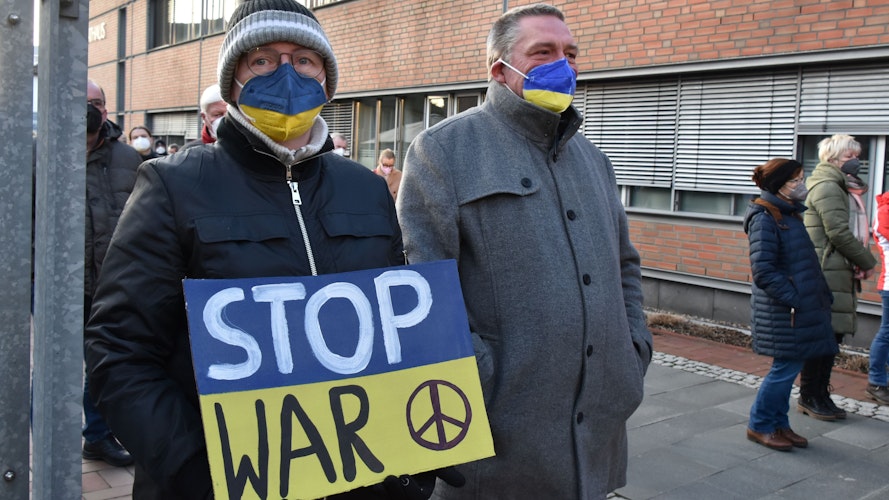 Auch die Masken wurden genutzt, um Solidarität mit der Ukraine zu zeigen. Foto: Hahn