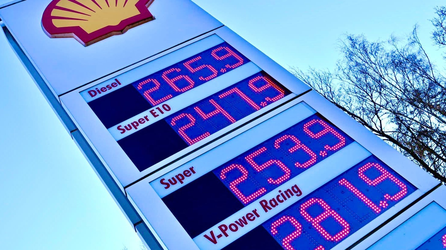 Shell treibt den Preis auf die Spitze: Der Liter Diesel kostet an der A1-Raststätte Dammer Berge am Donnerstagmorgen stolze 2,659 Euro. Foto: M. Niehues