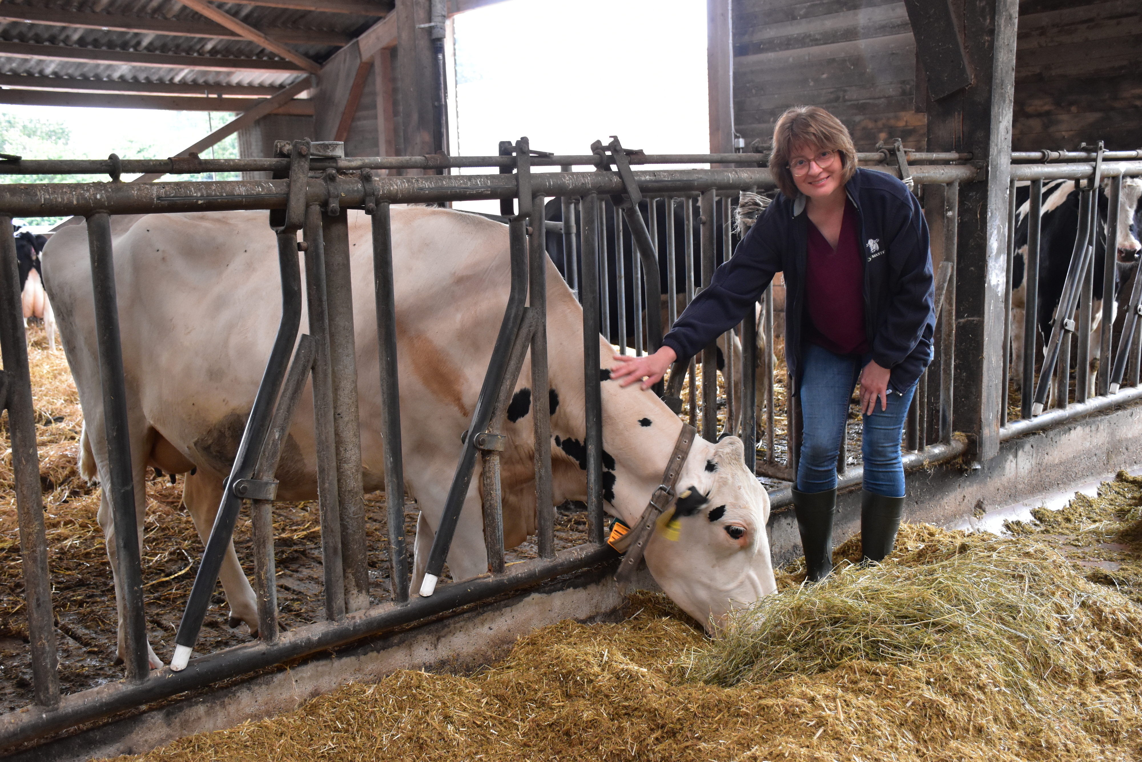 Sie liebt ihren Beruf: Landwirtin Mechthild Heil aus Fladderlohausen. Foto: Böckmann