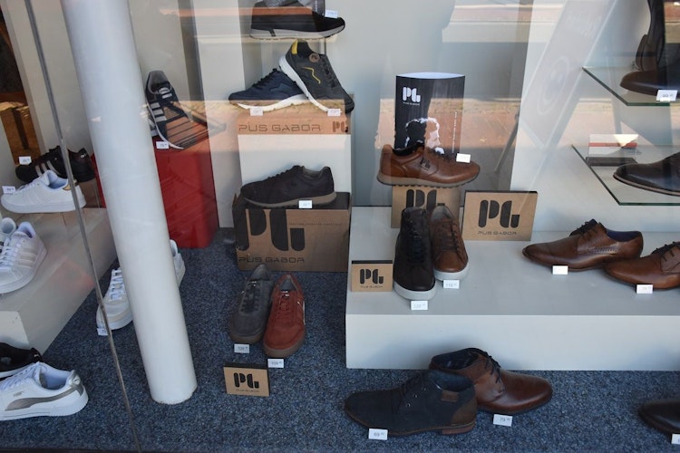 Eigenständig im Design, kompromisslos in der Qualität: Pius Gabor ist die neue Marke im Schuh- und Sportnaus Niemann. Foto: Klöker