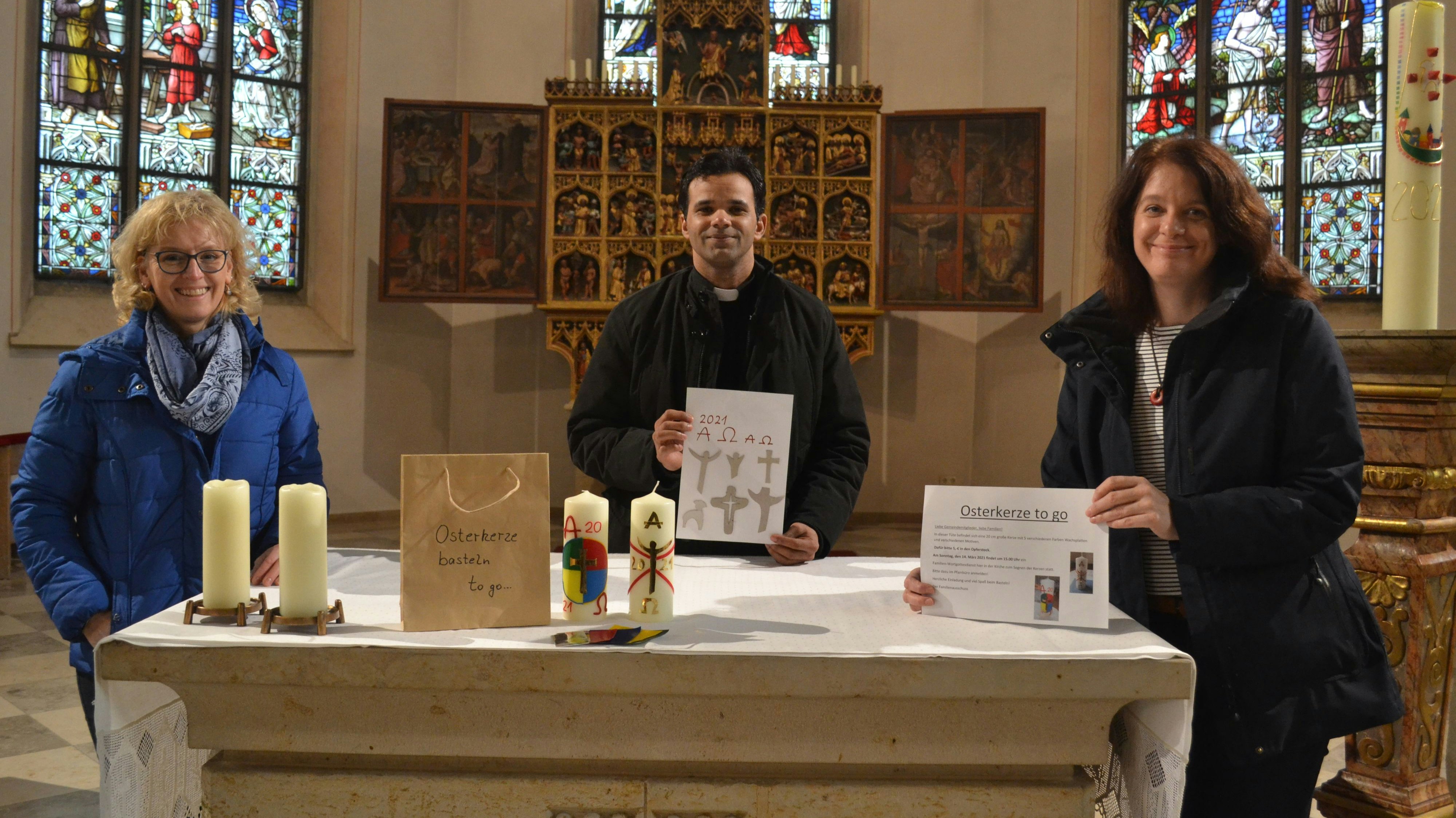Stellten die Aktion vor: Birgit Werrelmann (von links), Pater JIneesh und Erika Lampe. Foto: Schrimper