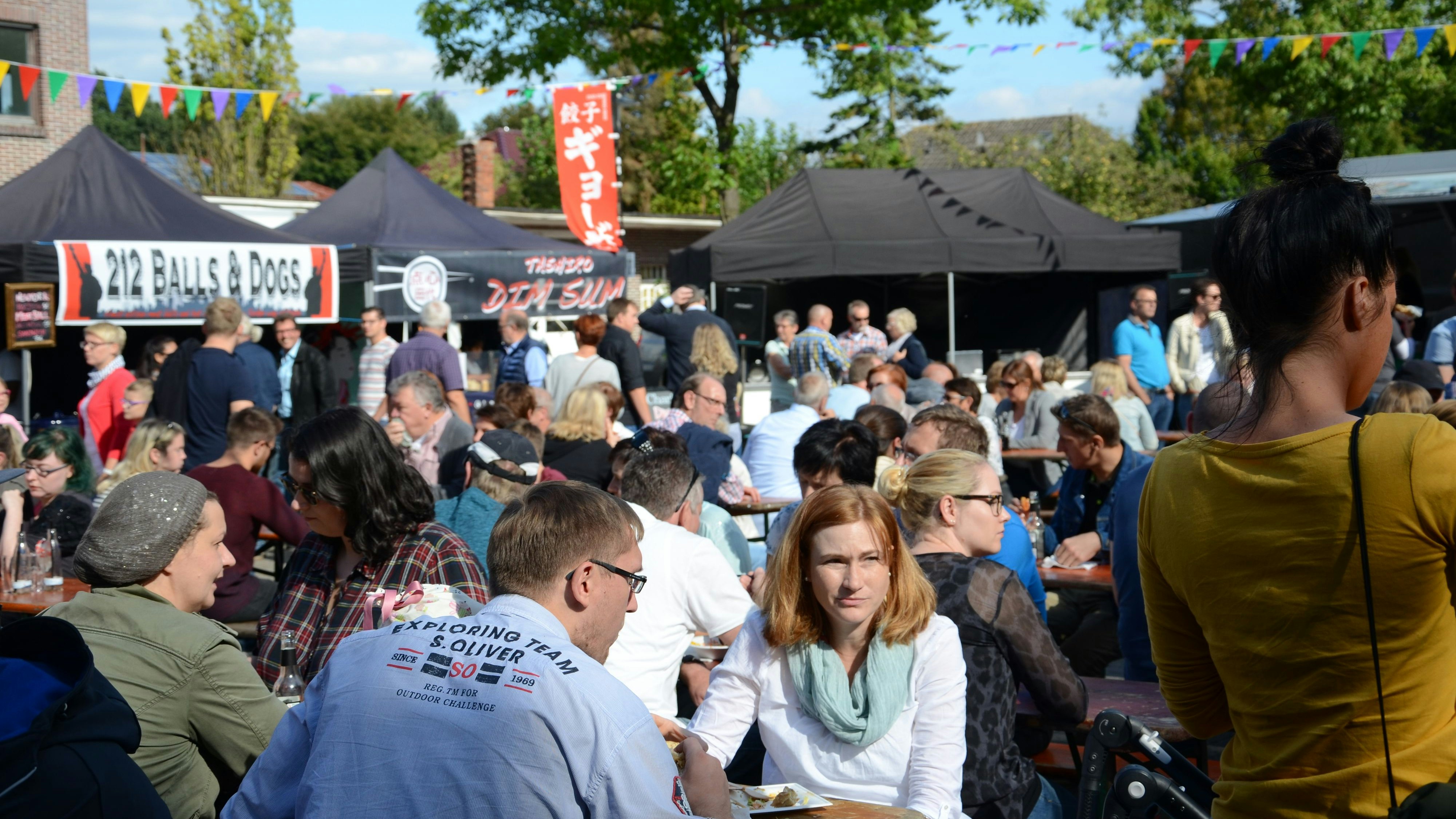 Es geht wieder los: Auch in den vergangenen Jahren war das Streefood-Festival eines der Garreler Highlights. Foto: Högemann