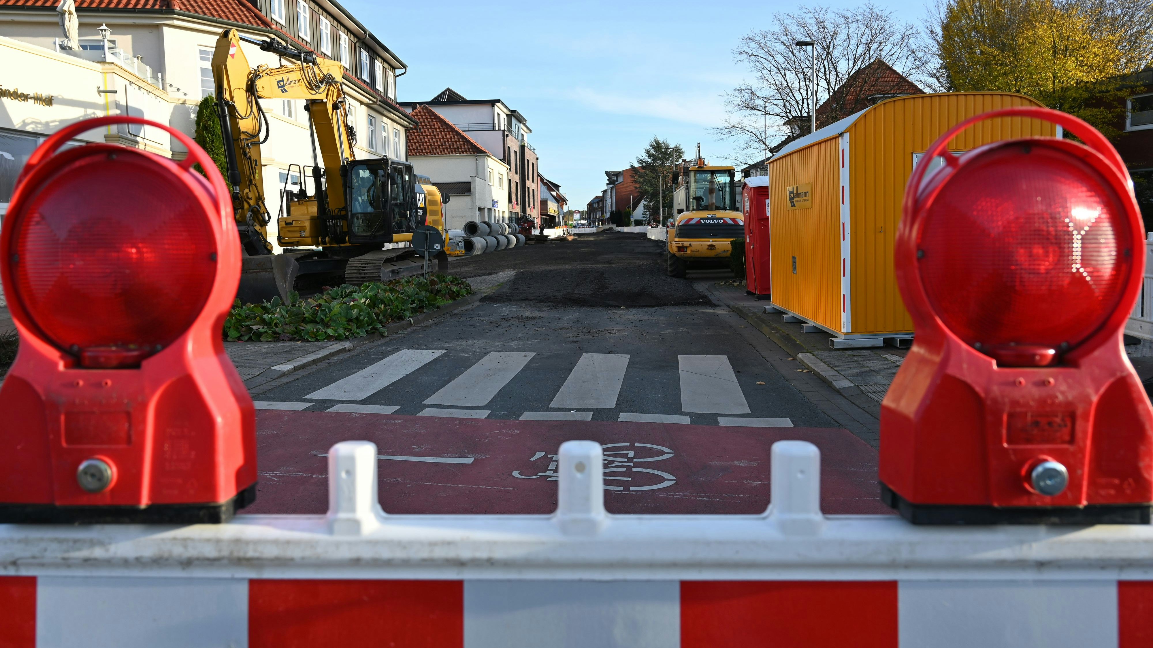 Sanierungsplan: Weitere Straßen, Radwege und Brücken sollen 2023 saniert werden. Foto Hermes