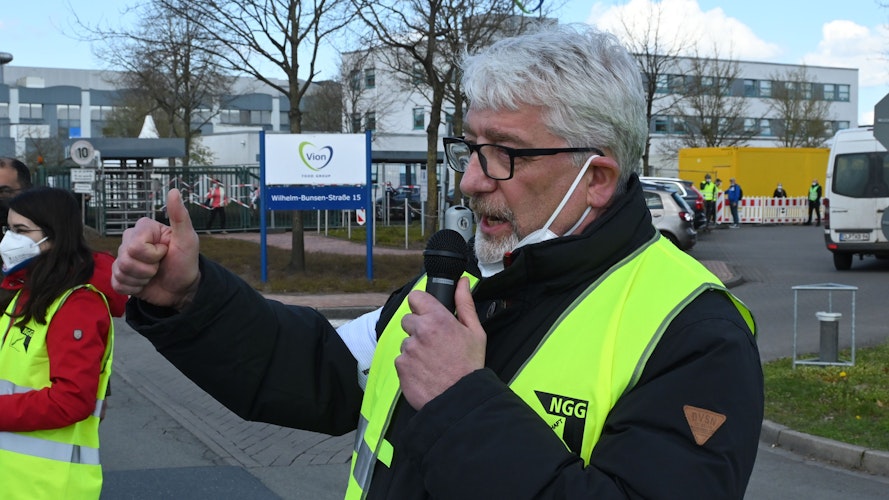 9,50 Euro pro Stunde sind eine Sauerei, sagt NGG-Geschäftsführer Matthias Brümmer. Foto: Thomas Vorwerk
