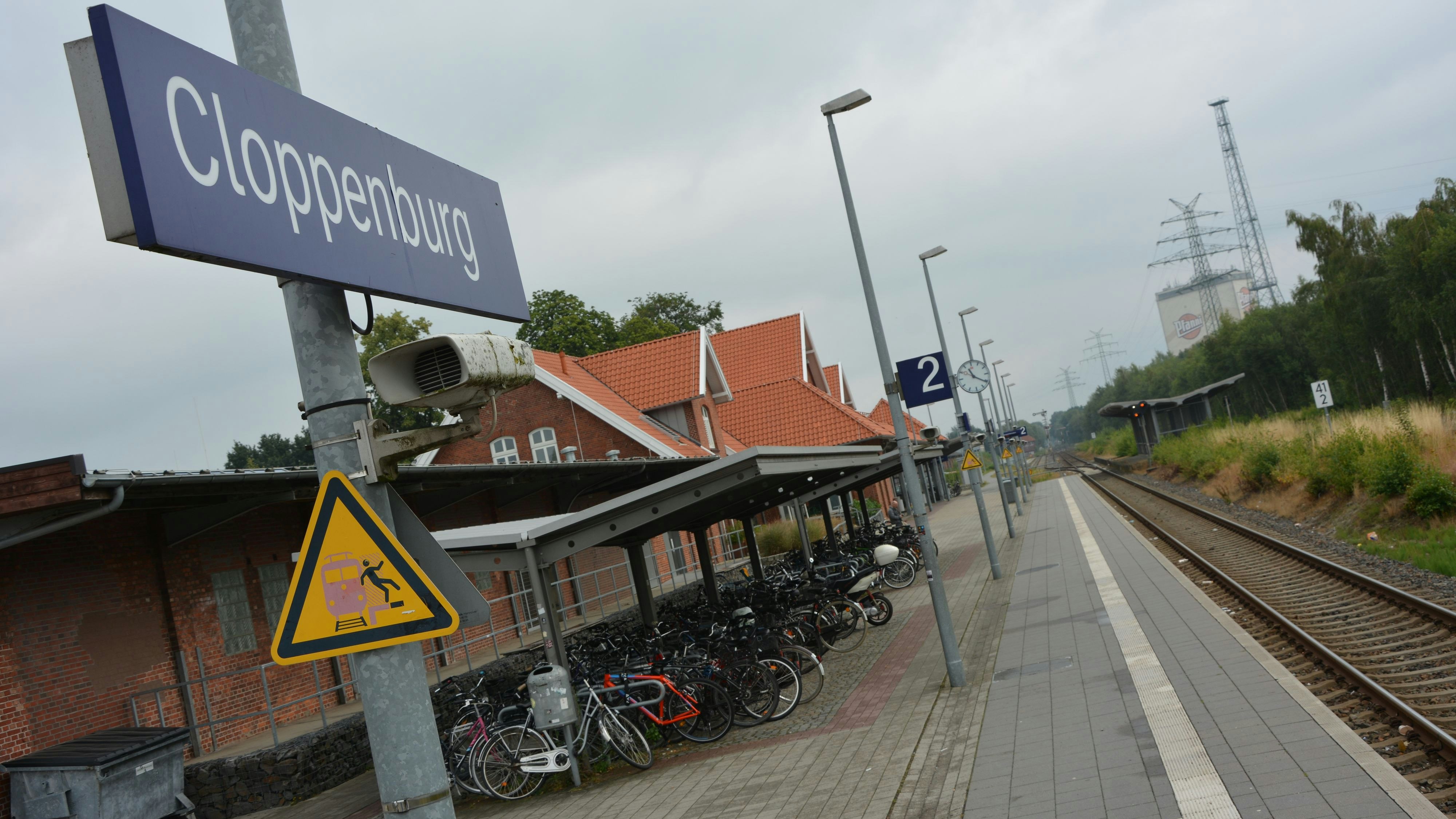 Weniger Service im Kundencenter: Bei Fernverkehrsverbindungen ist nur noch die persönliche Beratung am Cloppenburger Bahnhof möglich. Archivfoto: Hermes