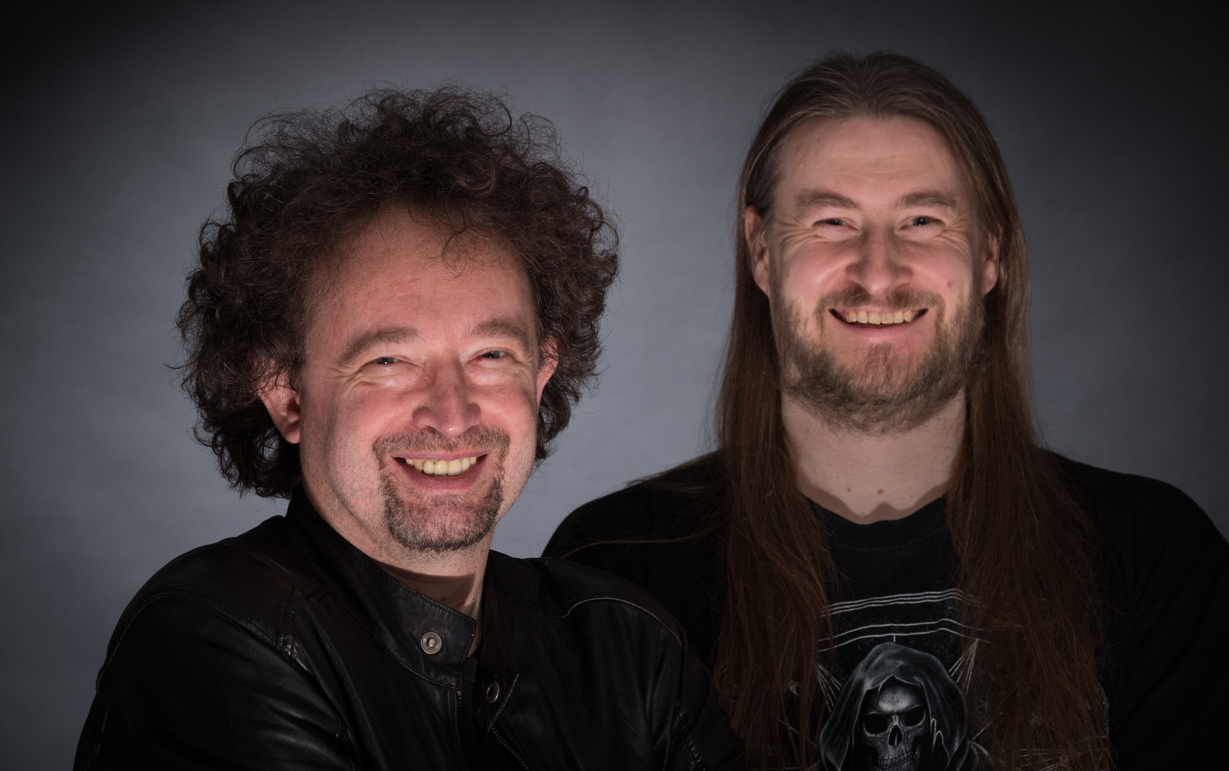 Die Autoren: Bernhard Hennen (links) und Robert Corvus. Foto: Gustav Kuhweide