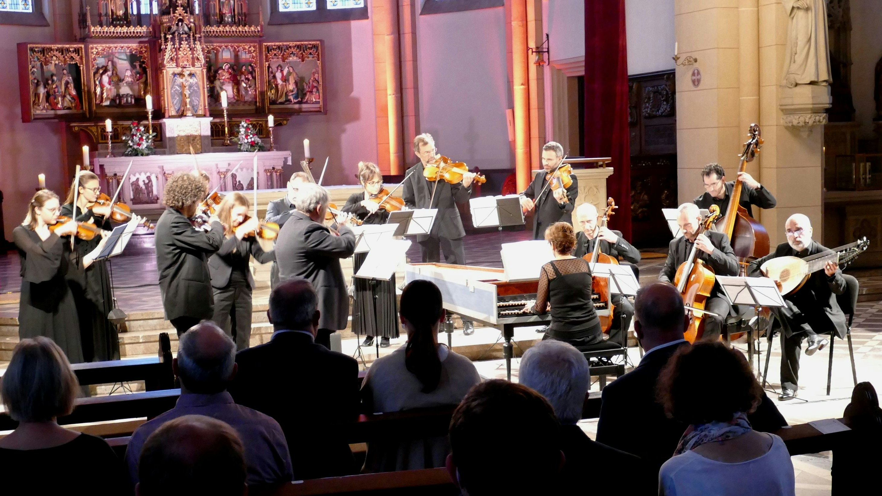 Kultur auf höchstem Niveau: Das italienische Barock-Ensemble Europa Galante gastierte am Montagabend in der Friesoyther St.-Marien-Kirche. Foto: Stix