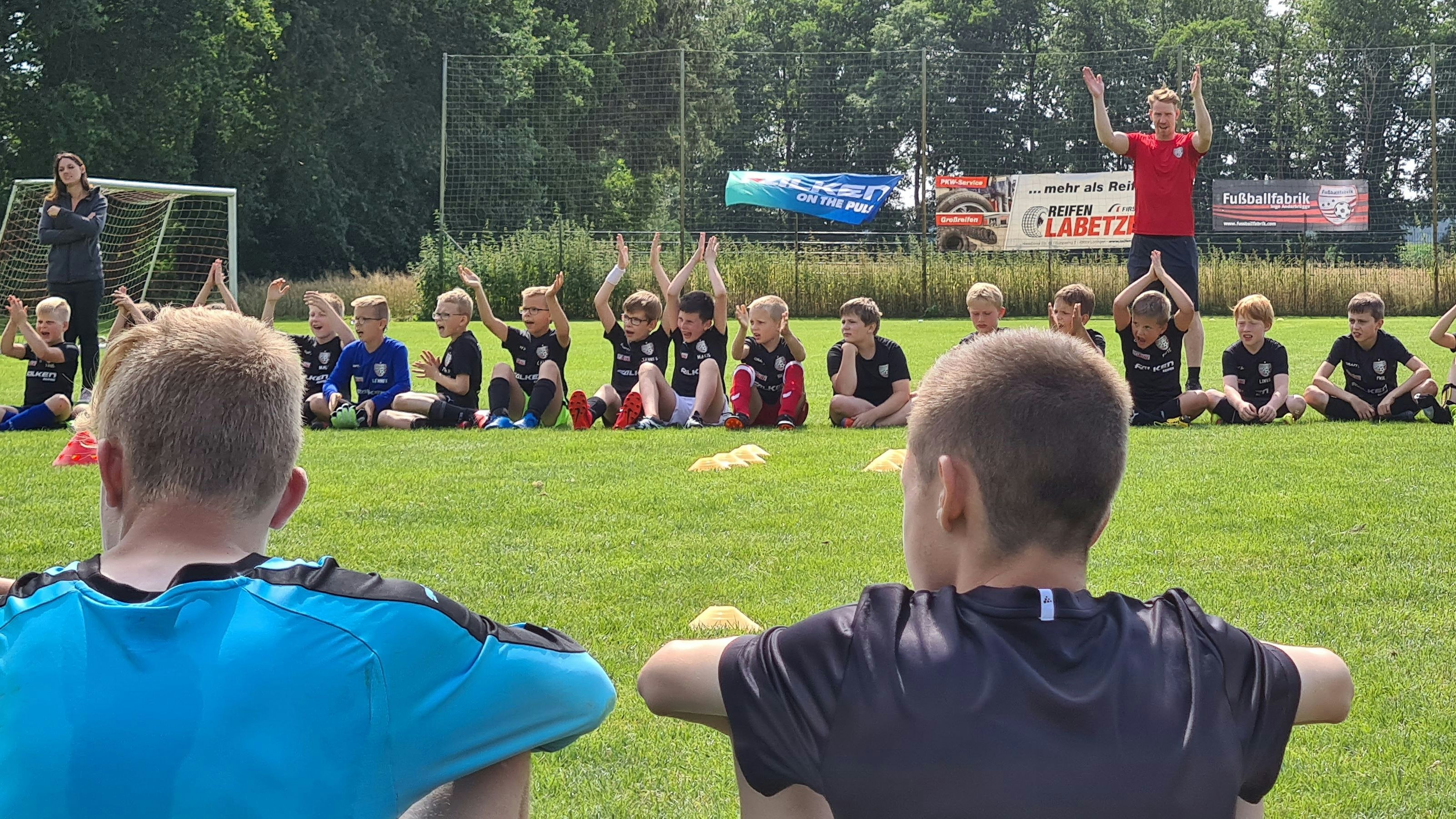 Trainierten gemeinsam: Der Löninger Fußballnachwuchs. Foto: JSG Hasetal-Mitte
