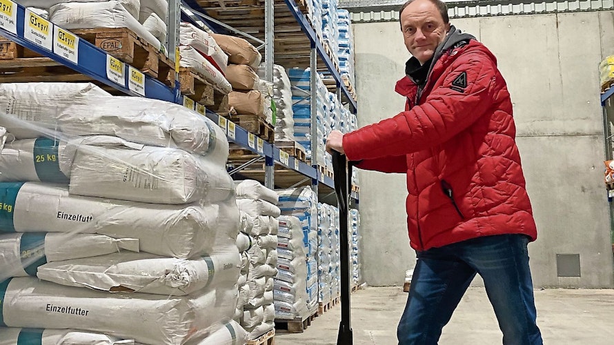 Agrarbereich: Werner Vahrmann steht als Ansprechpartner ab 1. Februar allen Kunden am neuen Standort zur Verfügung. Foto: Claudia Wimberg