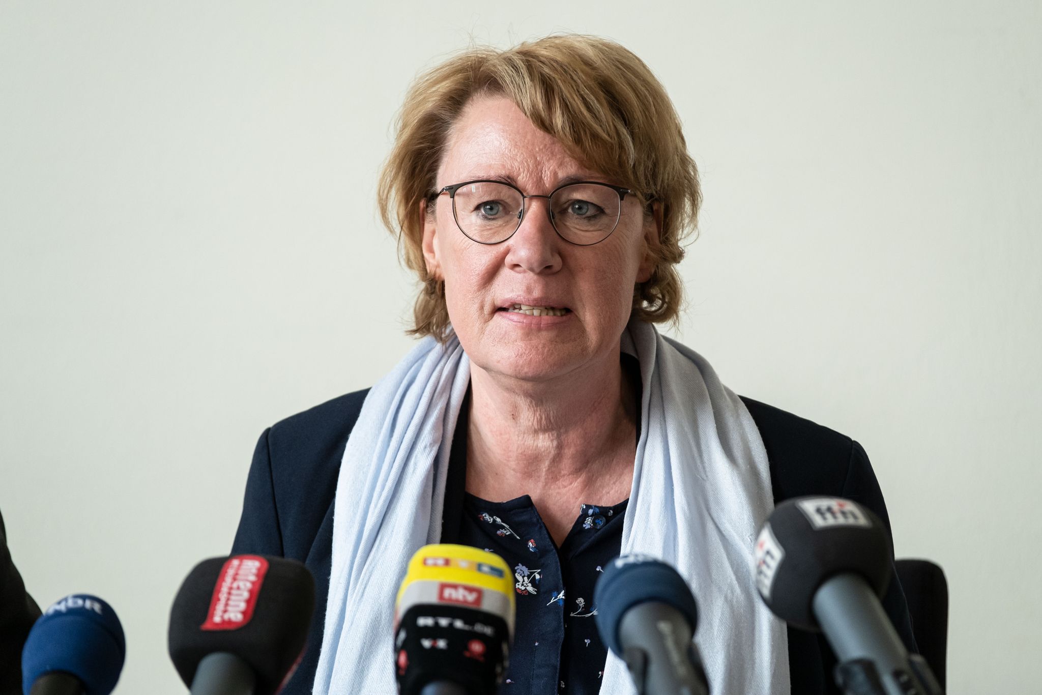 Agrarministerin Barbara Otte-Kinast (CDU) spricht bei einer Pressekonferenz.Peter Steffen/dpa/