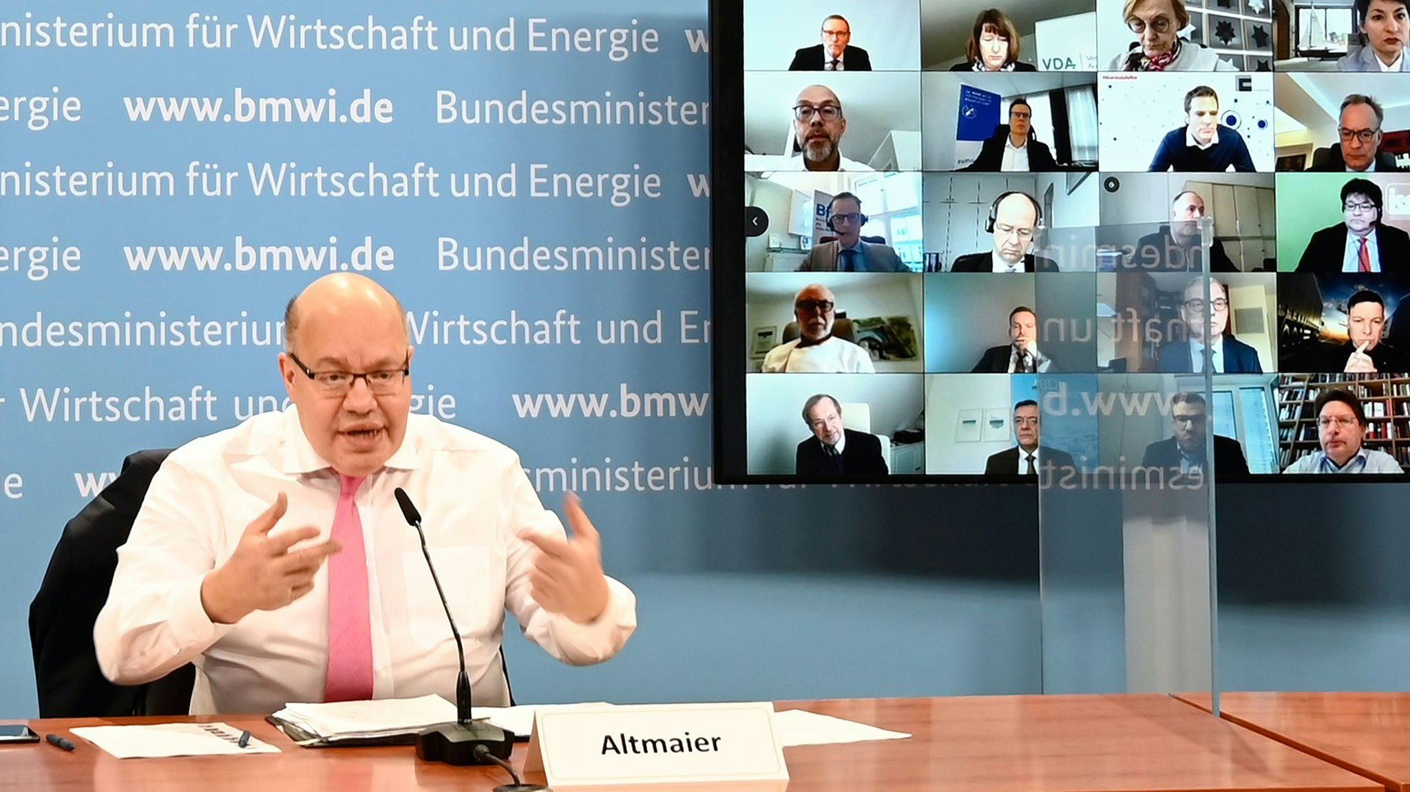 Bundeswirtschaftsminister Peter Altmaier: "Die Abschlagszahlungen für Corona-Hilfsprogramme starten heute wieder." Foto: dpa/Mertens/BMWi