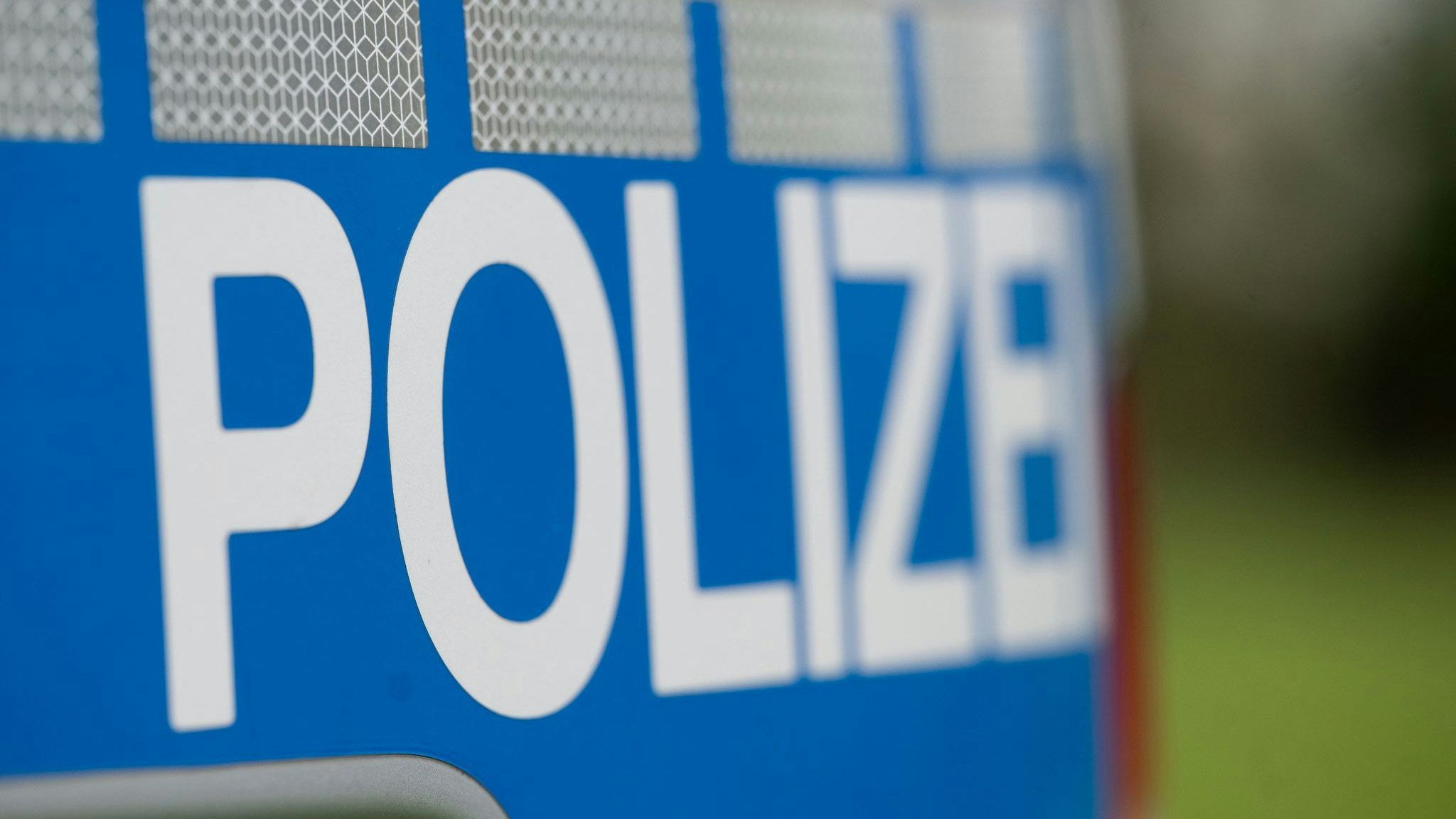 Die Polizei ermittelt in Oldenburg wegen versuchten Mordes. Foto: dpa/Murat