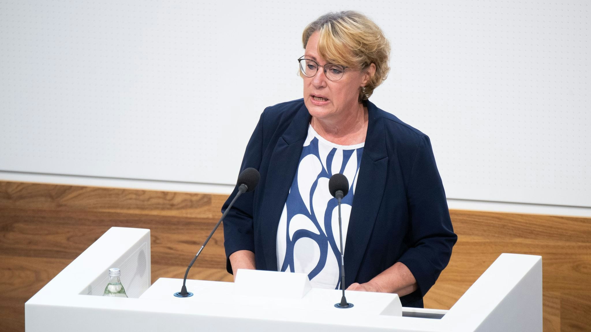 Niedersachsens Agrarministerin Barbara Otte-Kinast ist gegen eine Ausstiegsprämie für Schweinehalter. Foto: dpa