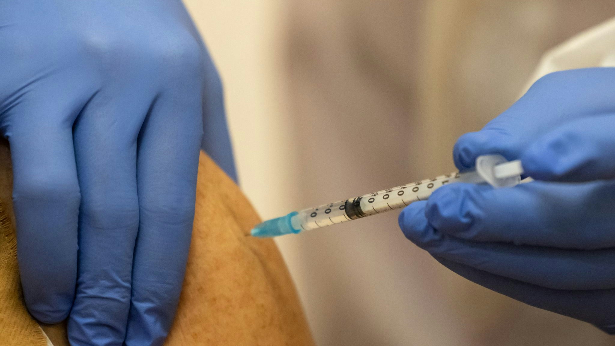 Eine Impfkampagne für etwa 28 Millionen betroffene Kinder in den USA könnte schon im November starten. Foto: dpa/Reichel