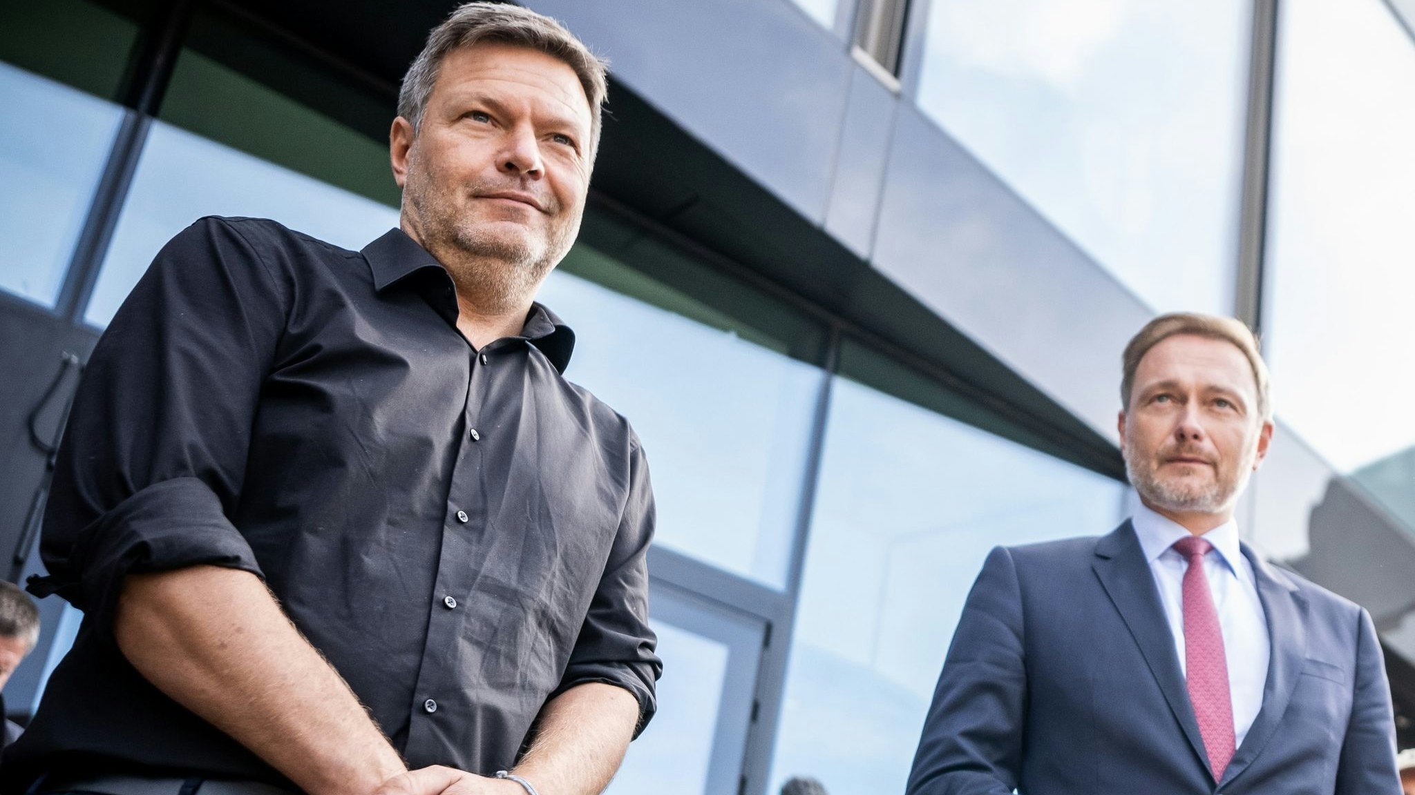 FDP-Chef Christian Lindner (rechts) oder Grünen-Chef Robert Habeck: wer wird Bundesfinanzminister? Foto: dpa<br>