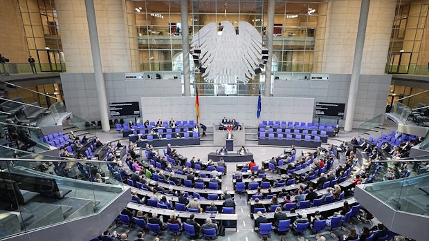 2G-Plus nun auch im Bundestag