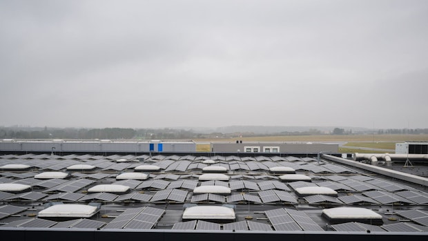 Grüne kritisieren: Kaum Solaranlagen auf landeseigenen Dächern